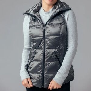 Anorak Short Metallic Down Vest Hood in Sterling Grey Winter Ski Snow Apres